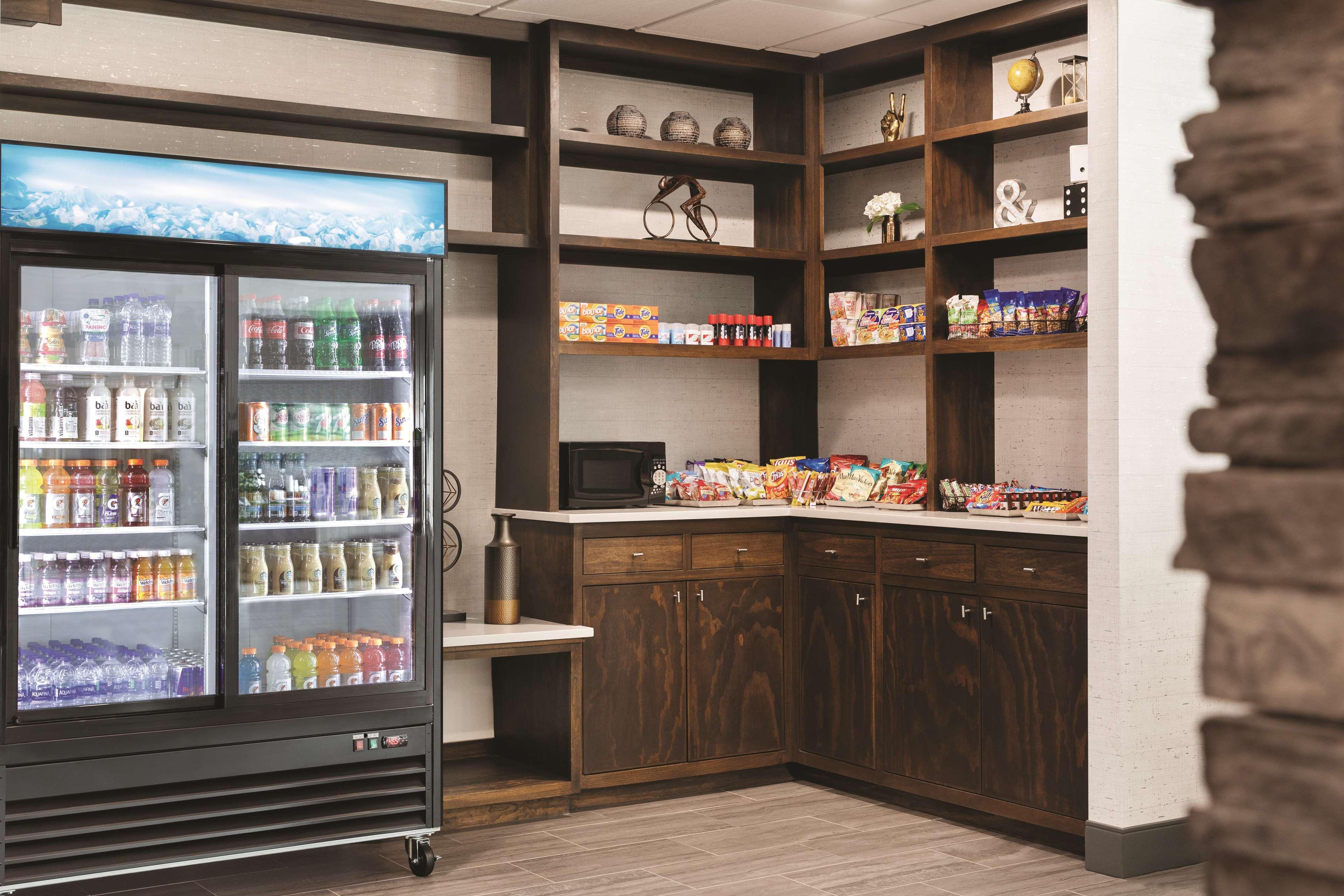 Radisson Hotel Oklahoma City Airport Ngoại thất bức ảnh