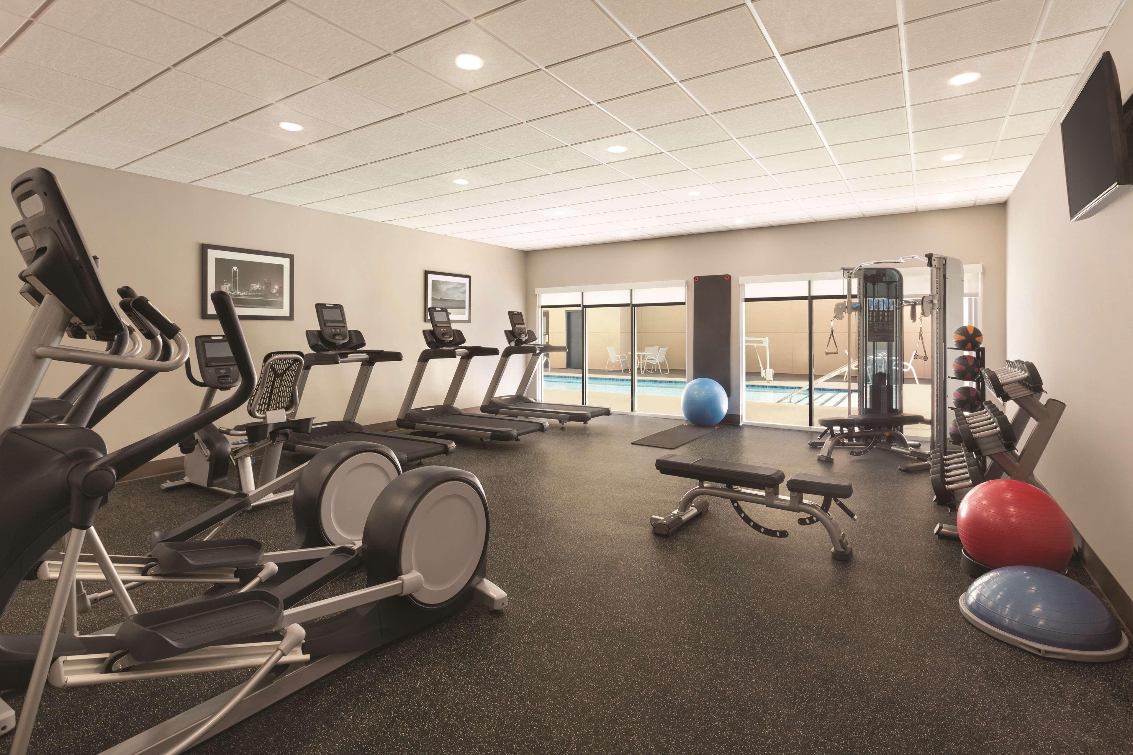 Radisson Hotel Oklahoma City Airport Ngoại thất bức ảnh